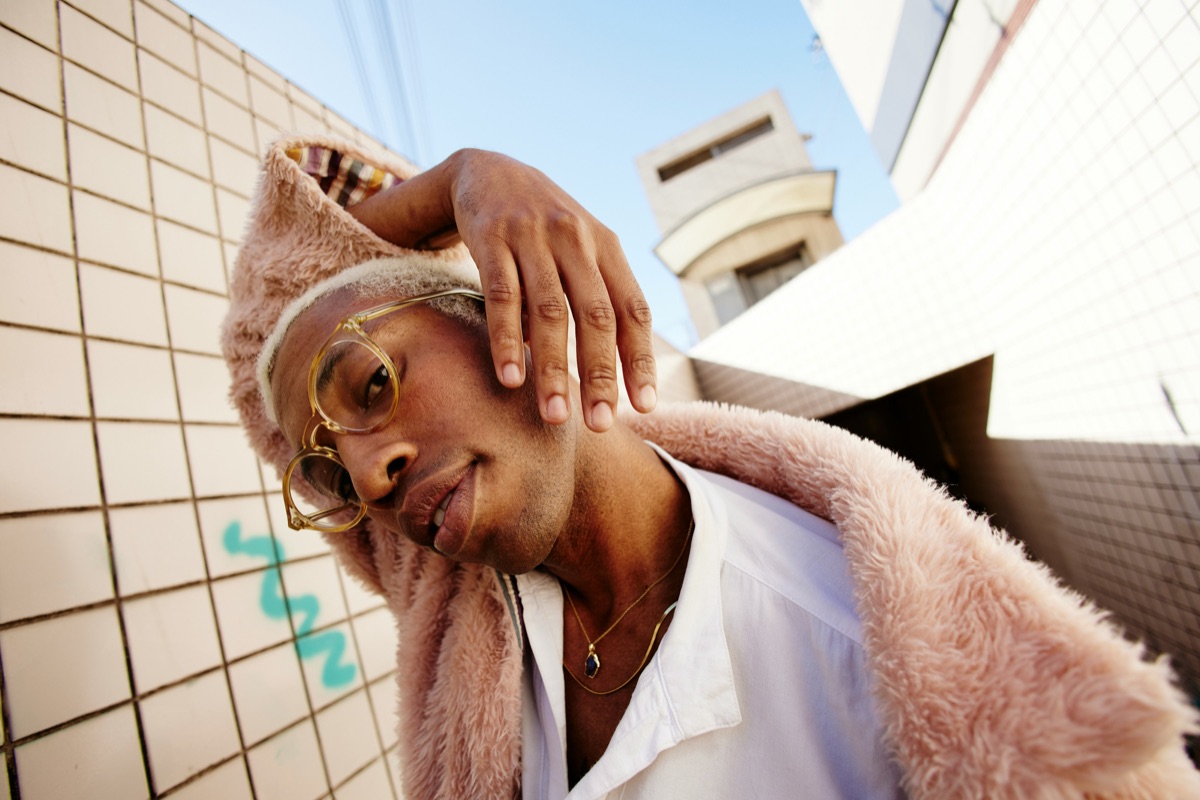 Face lock vs auto-tracking modes in FaceStabilizer